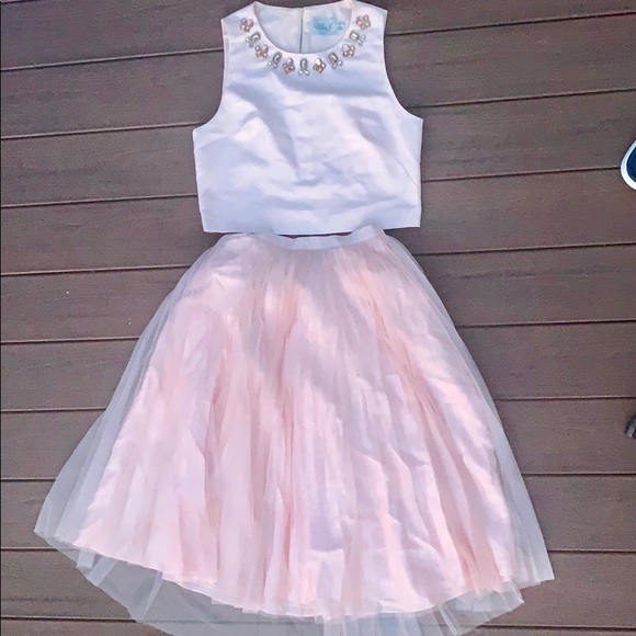 Eliza J Dresses & Skirts - Eliza J (top) & Adrianna Papell (skirt) two piece